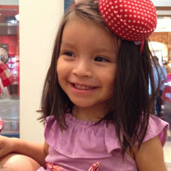 Meet your Posher, Cleilia - Picture 1 of 1